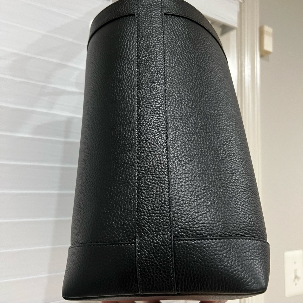 NWT Burberry Medium Black leather London tote - Picture 4 of 11